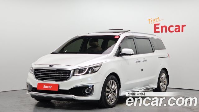 Kia Canival 2015 — photo 1