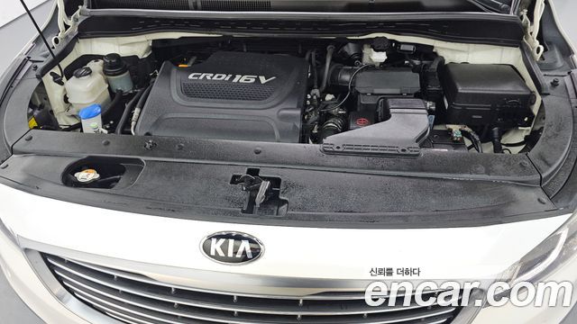 Kia Canival 2015 — photo 6