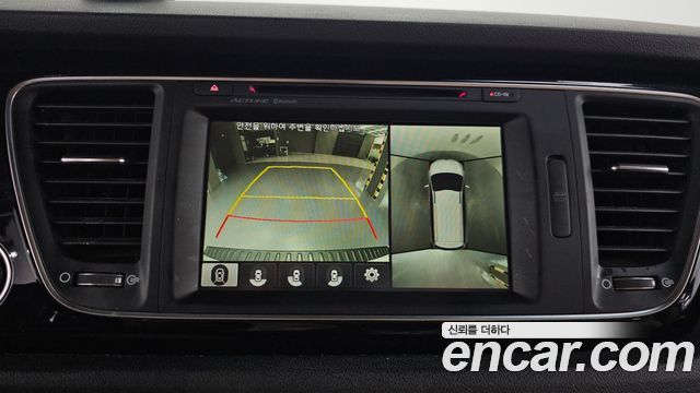 Kia Canival 2015 — photo 15