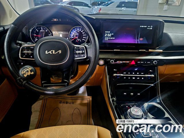 Kia Canival 2023 — photo 10