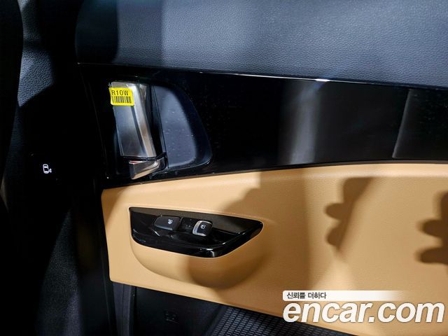 Kia Canival 2023 — photo 18