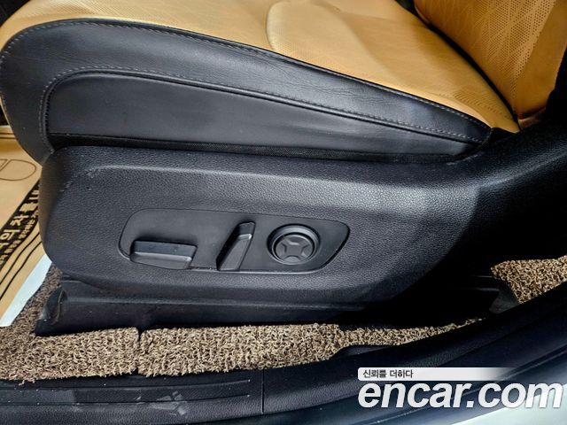 Kia Canival 2023 — photo 19