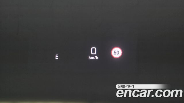 Mercedes-Benz E-Class 2018 — photo 19