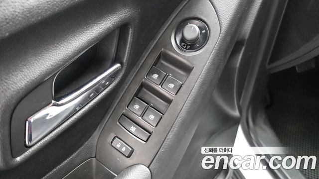 Chevrolet Korea Trax 2013 — photo 24
