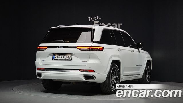 Jeep Cherokee 2023 — photo 2