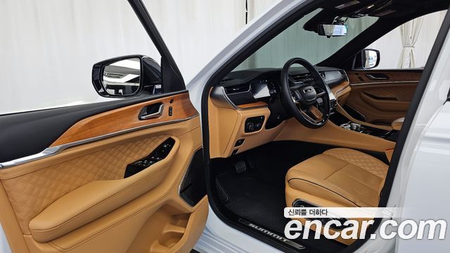 Jeep Cherokee 2023 — photo 10