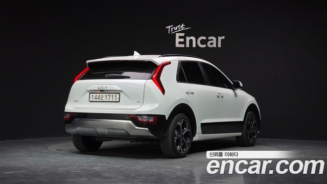 Kia Niro 2025 — photo 2