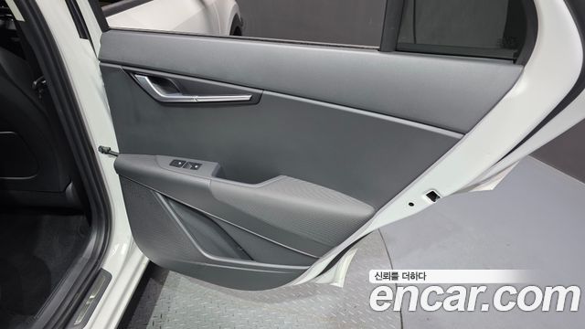 Kia Niro 2025 — photo 15