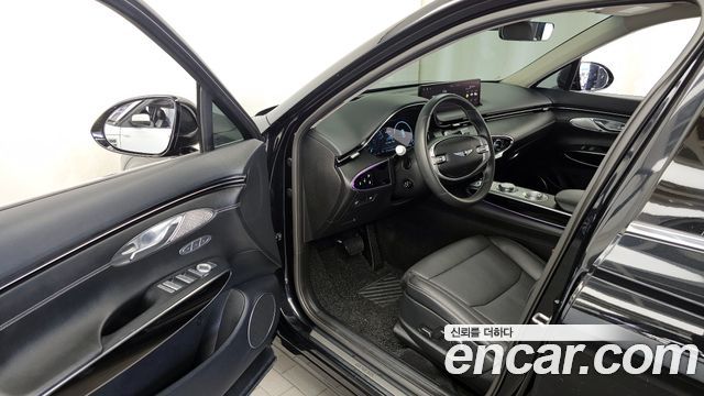 Genesis GV70 2021 — photo 13