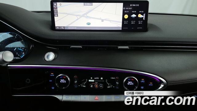 Genesis GV70 2021 — photo 20