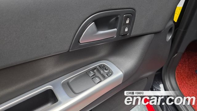Volvo C30 2011 — photo 15