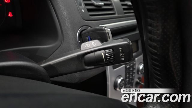 Volvo C30 2011 — photo 17