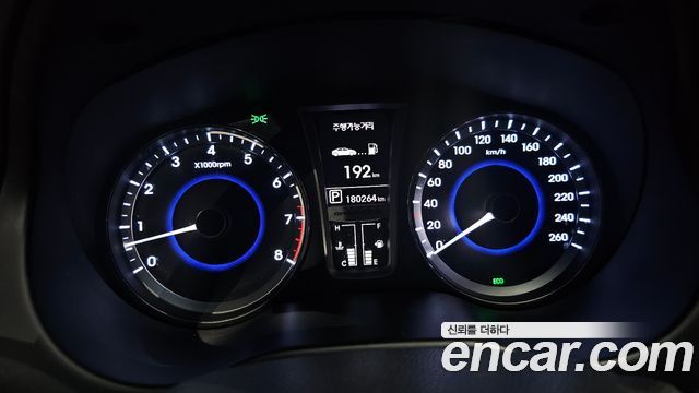 Hyundai Grandeur 2011 — photo 8