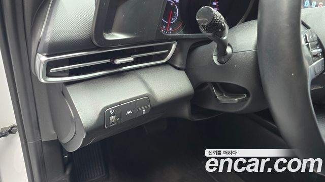 Hyundai AVANTE 2021 — photo 21