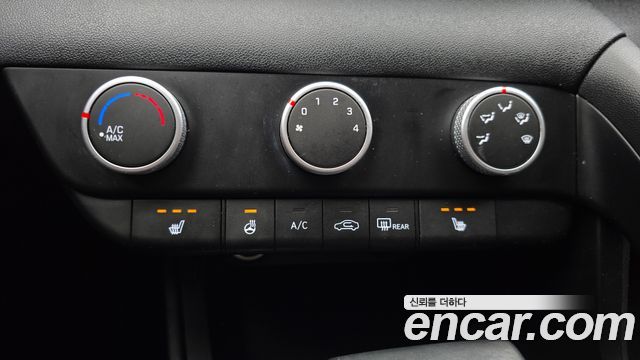 Hyundai AVANTE 2021 — photo 25