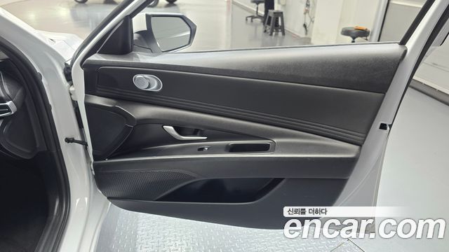 Hyundai AVANTE 2021 — photo 15