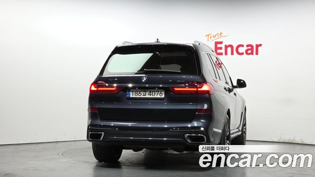 BMW X7 2022 — photo 4