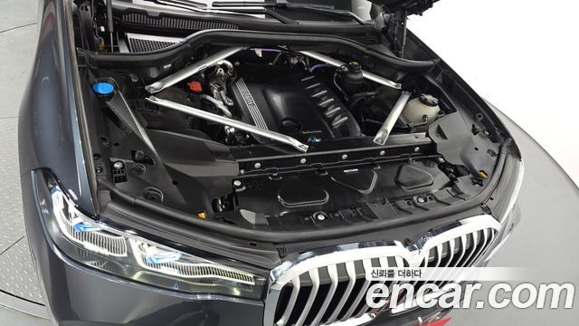 BMW X7 2022 — photo 6