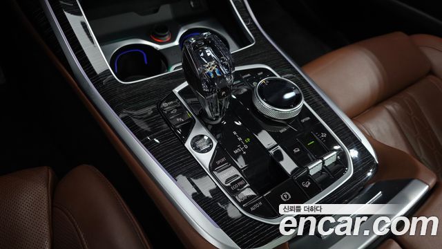 BMW X7 2022 — photo 9
