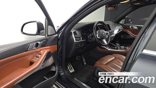 BMW X7 2022 — photo 10