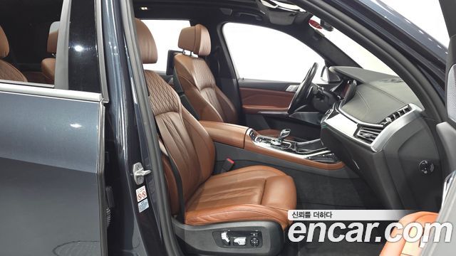 BMW X7 2022 — photo 11