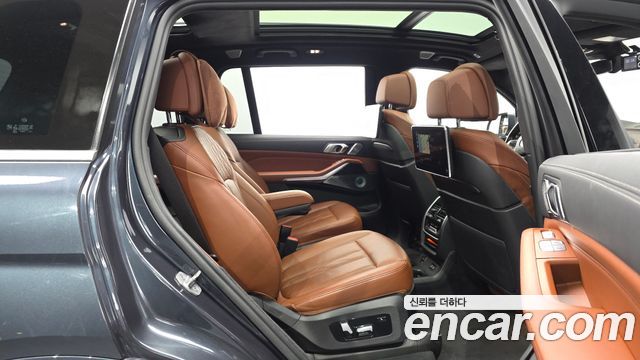 BMW X7 2022 — photo 12