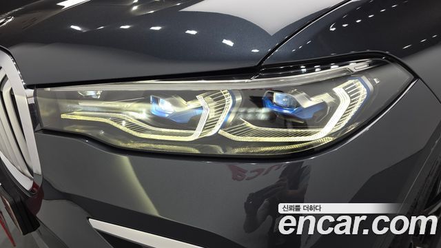 BMW X7 2022 — photo 17