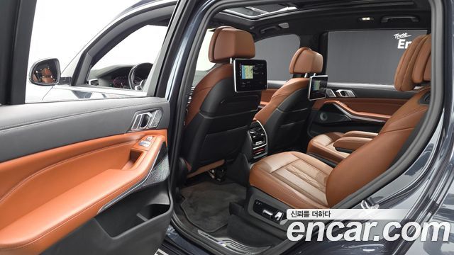 BMW X7 2022 — photo 19