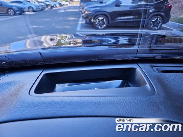 Genesis G80 2017 — photo 15