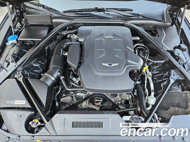 Genesis G80 2017 — photo 17