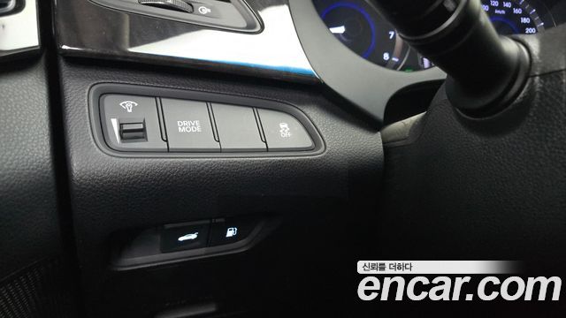 Hyundai Grandeur 2017 — photo 16