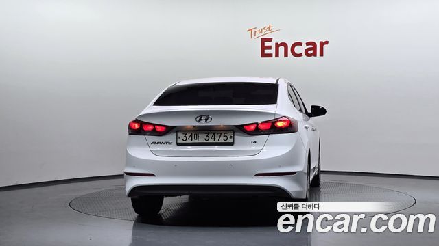 Hyundai AVANTE 2018 — photo 4