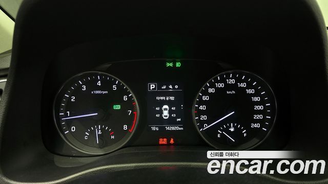 Hyundai AVANTE 2018 — photo 8