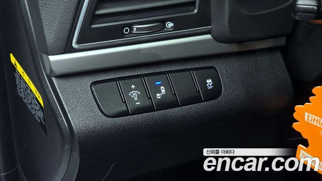 Hyundai AVANTE 2018 — photo 14