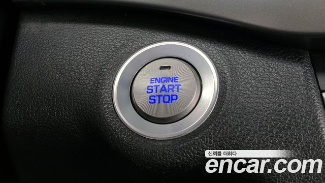 Hyundai AVANTE 2018 — photo 16