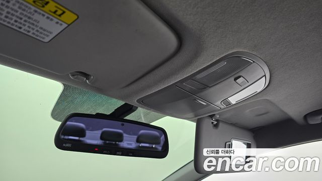 Hyundai AVANTE 2018 — photo 20