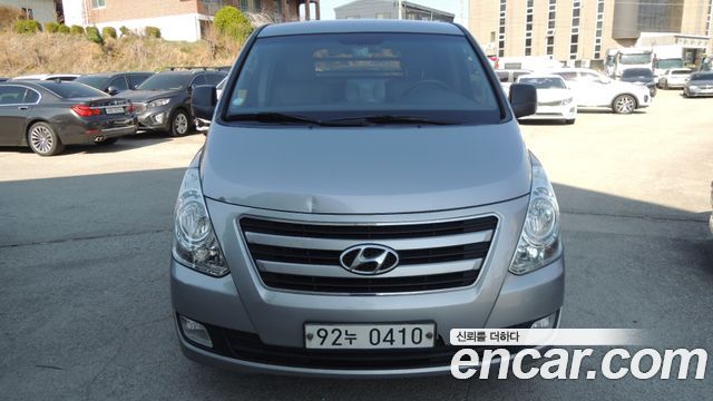 Hyundai Starex 2018 — photo 2