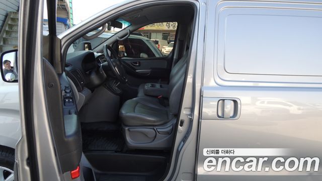 Hyundai Starex 2018 — photo 10