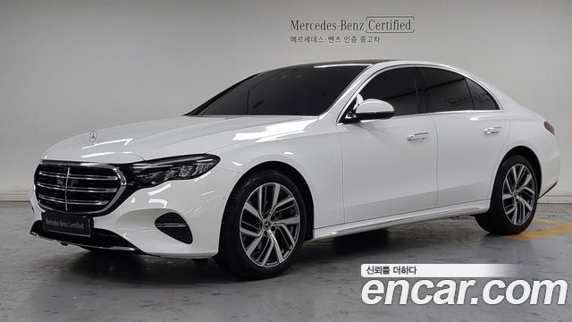 Mercedes-Benz E-Class 2024 — photo 1