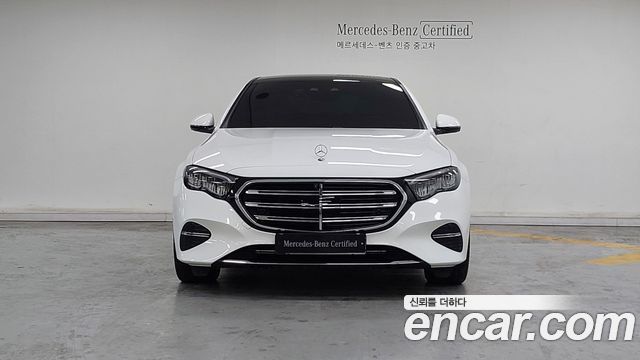 Mercedes-Benz E-Class 2024 — photo 3