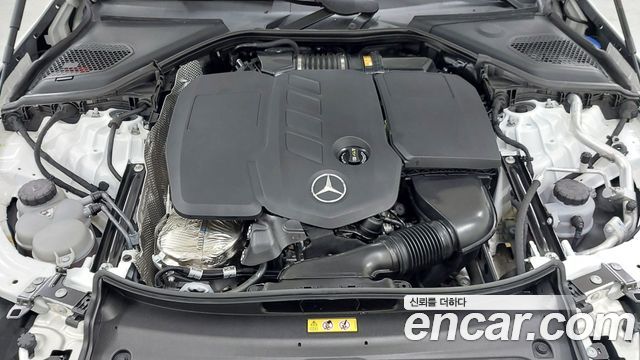 Mercedes-Benz E-Class 2024 — photo 6