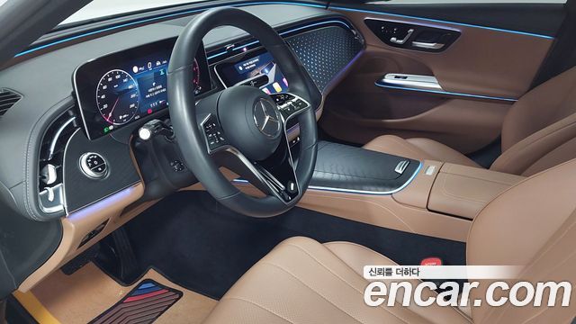 Mercedes-Benz E-Class 2024 — photo 14
