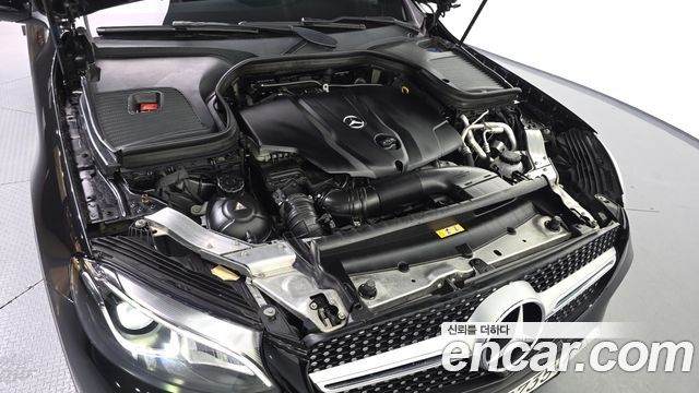 Mercedes-Benz GLC-Class 2017 — photo 6