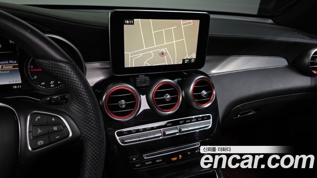 Mercedes-Benz GLC-Class 2017 — photo 23