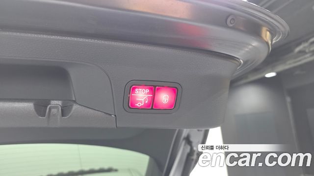 Mercedes-Benz GLC-Class 2017 — photo 33