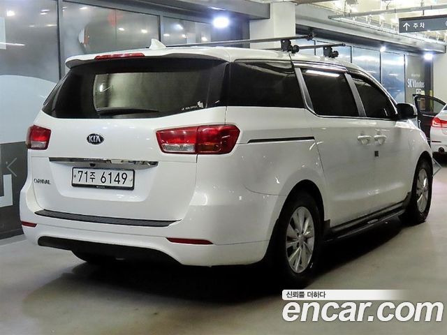 Kia Canival 2017 — photo 4