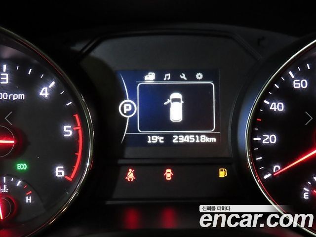 Kia Canival 2017 — photo 10