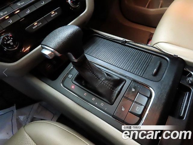 Kia Canival 2017 — photo 13