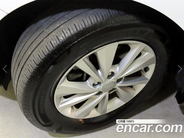 Kia Canival 2017 — photo 20