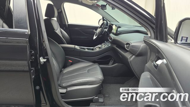 Hyundai Santafe 2022 — photo 17